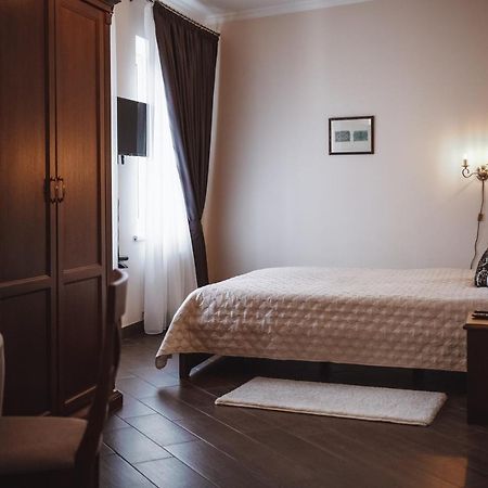 Ekaterinoslav Hotell Dnipro Eksteriør bilde